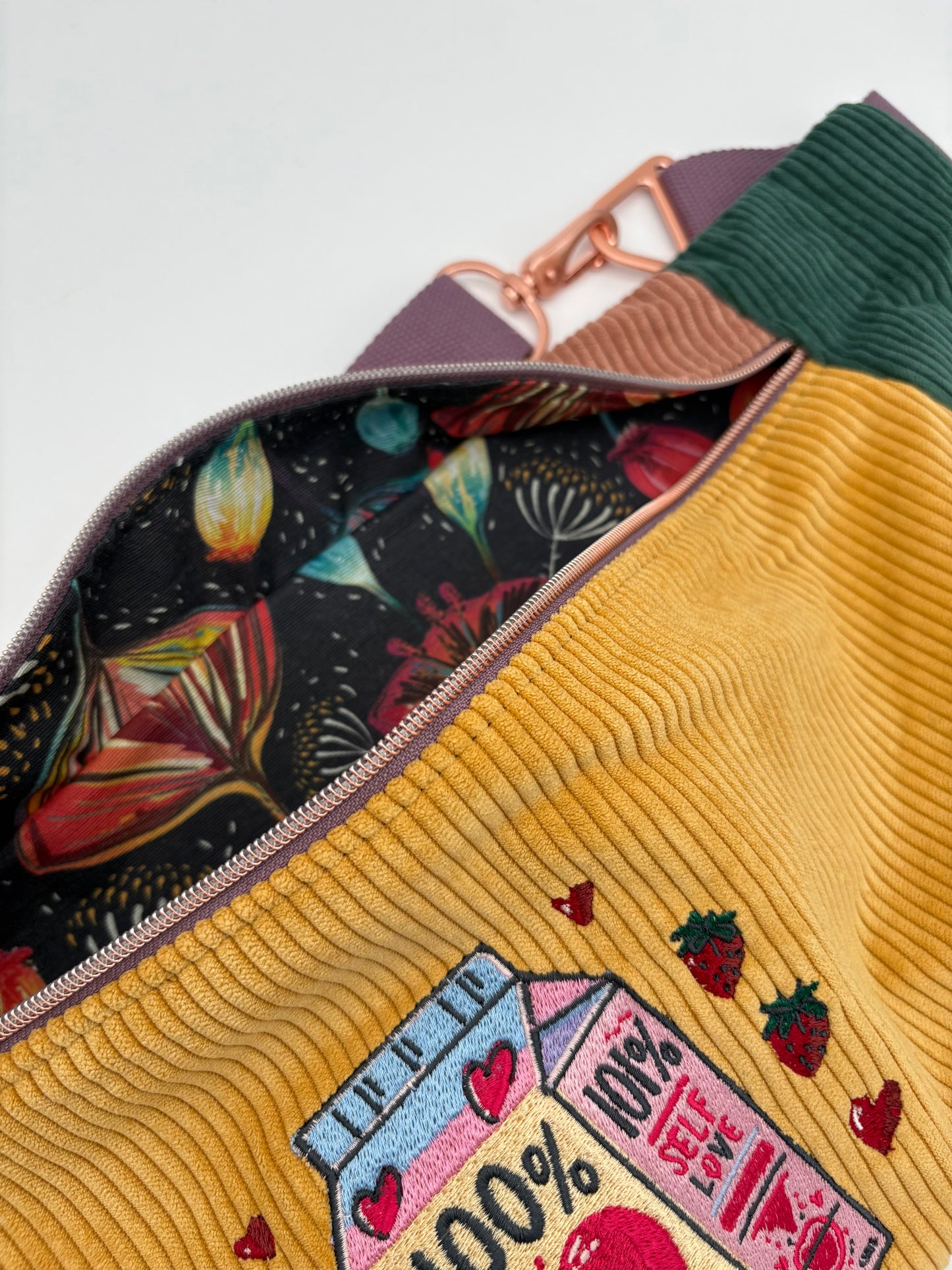 Crossbodybag- selflove Farbmix