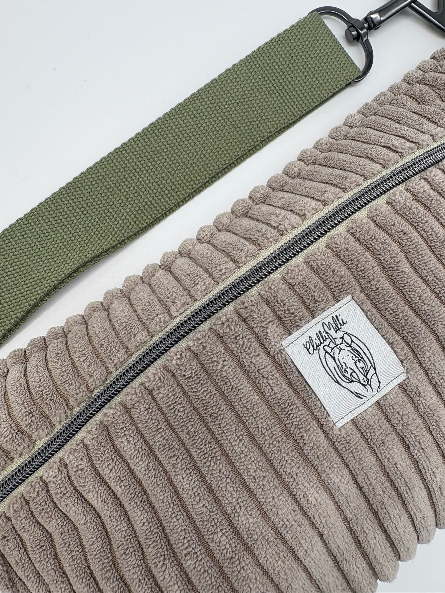Crossbodybag/ Hipbag- beige Kuschelcord