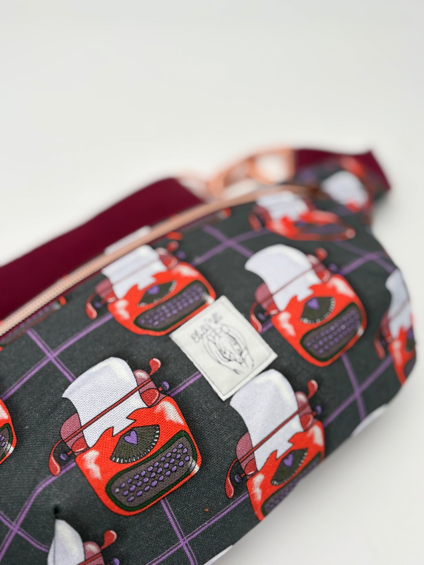 Crossbodybag/ Hipbag- Schreibmaschinen UNIKAT