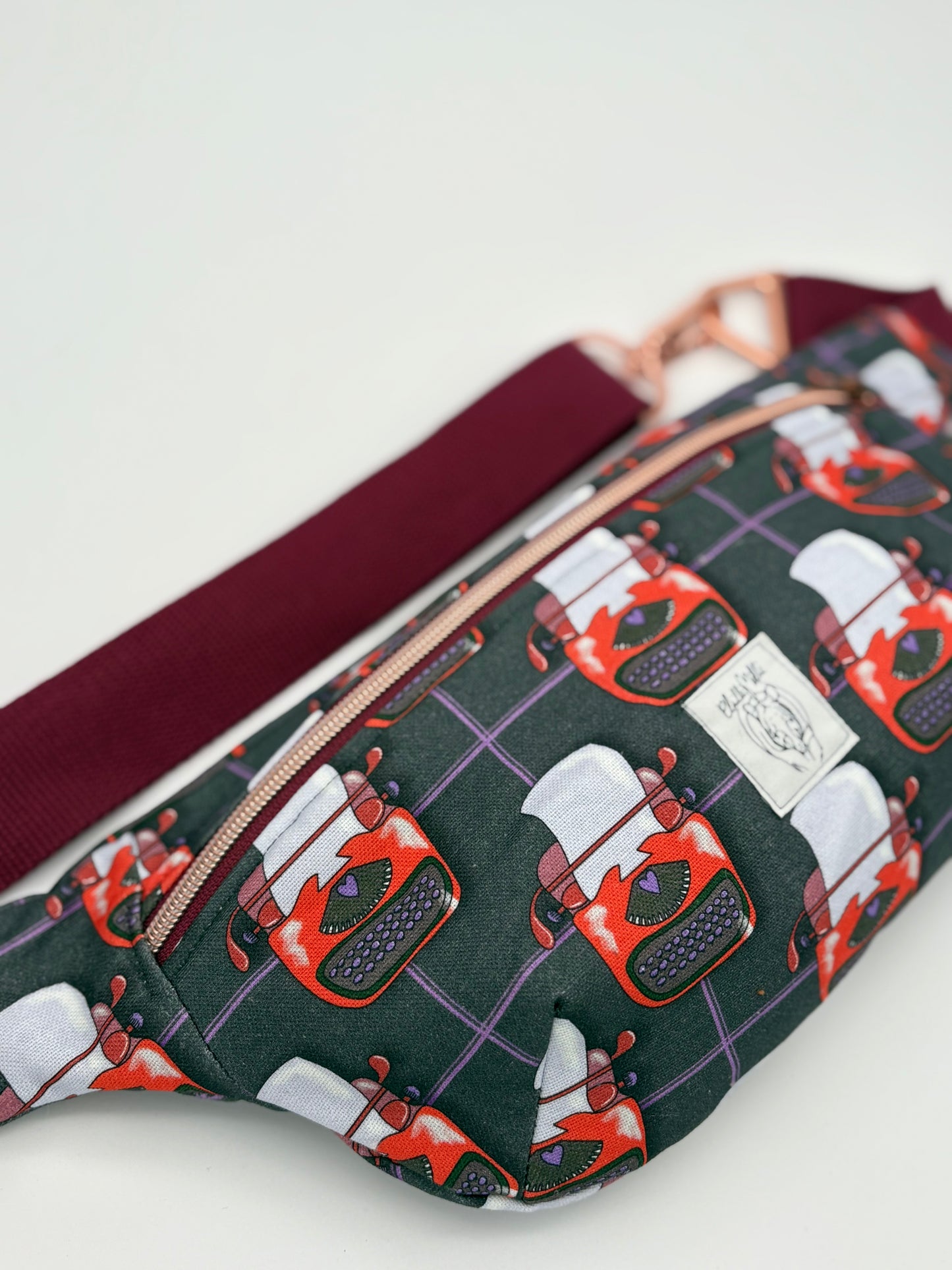 Crossbodybag/ Hipbag- Schreibmaschinen UNIKAT