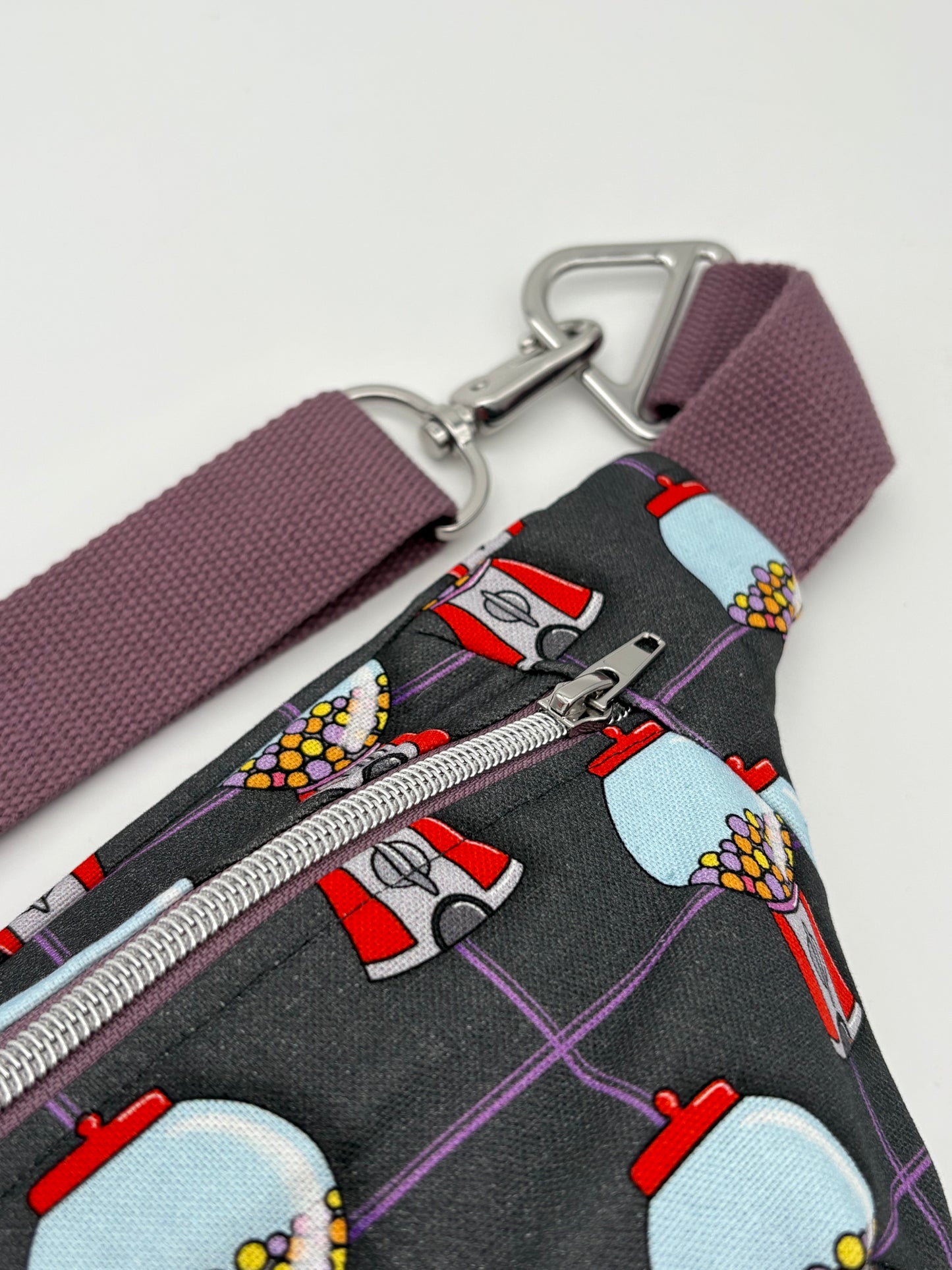 Crossbodybag/ Hipbag- Kaugummiautomaten UNIKAT