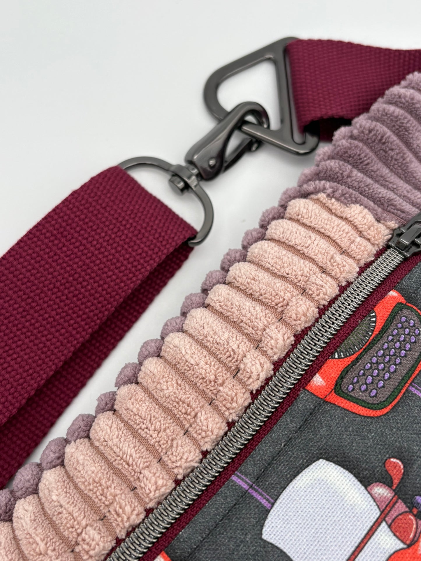Crossbodybag/ Hipbag- Farbmix - Kuschelcord- Schreibmaschine