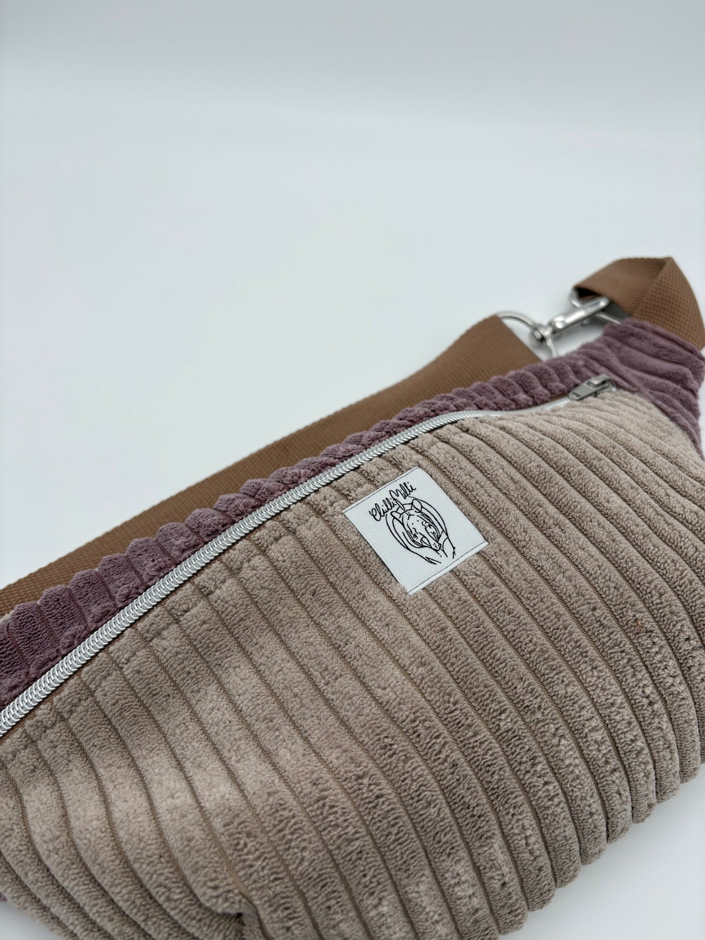 Crossbodybag/ Hipbag- Farbmix - Kuschelcord Flieder III