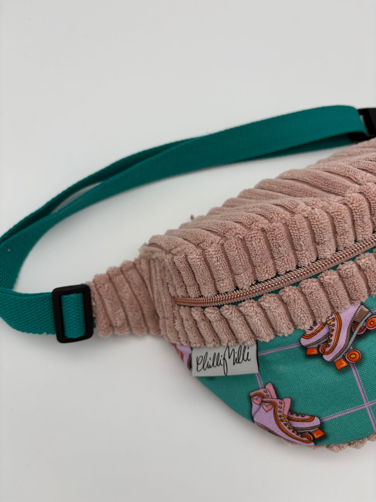 Hipbag- Retro Rollschuhe II