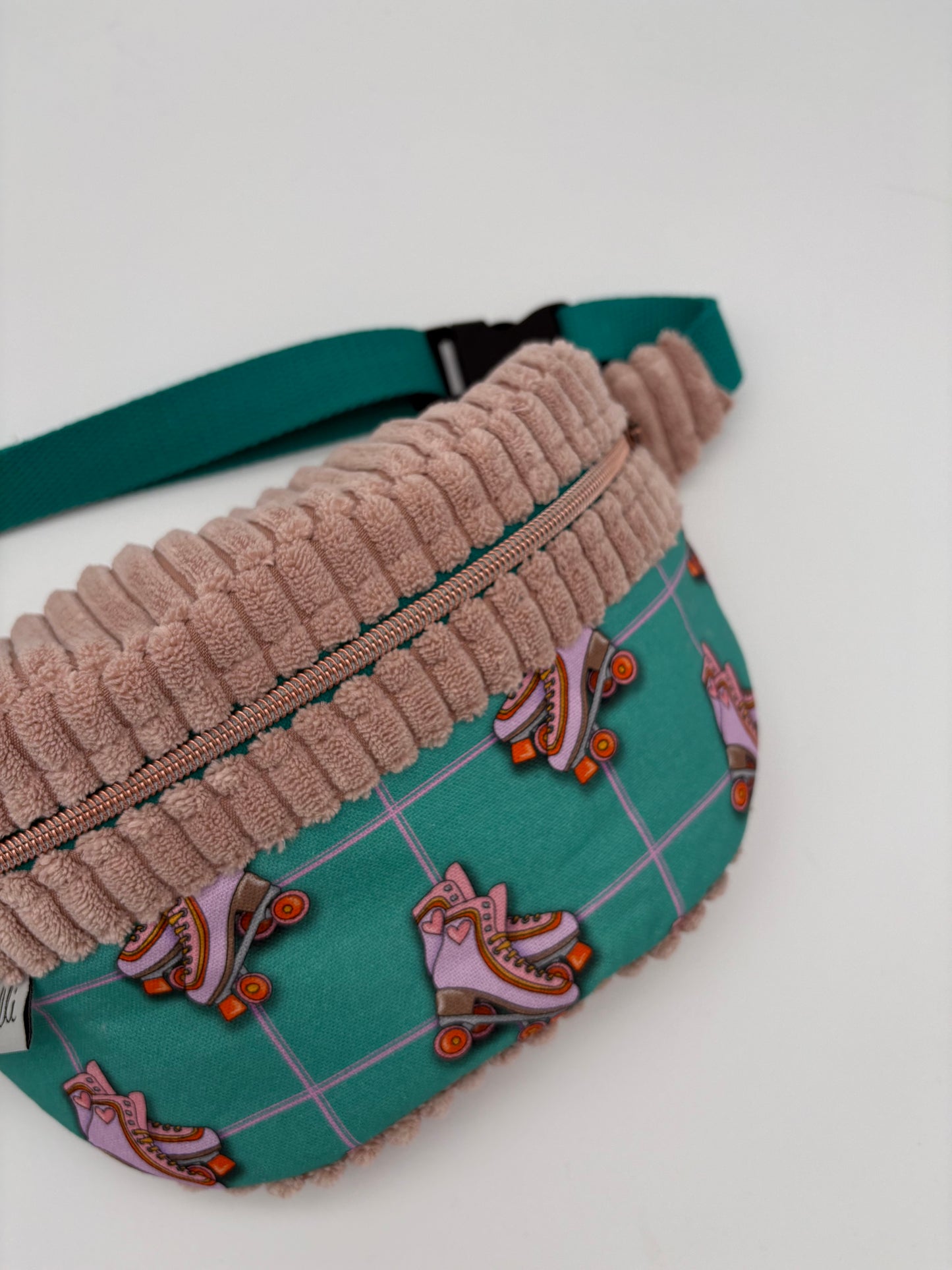 Hipbag- Retro Rollschuhe II