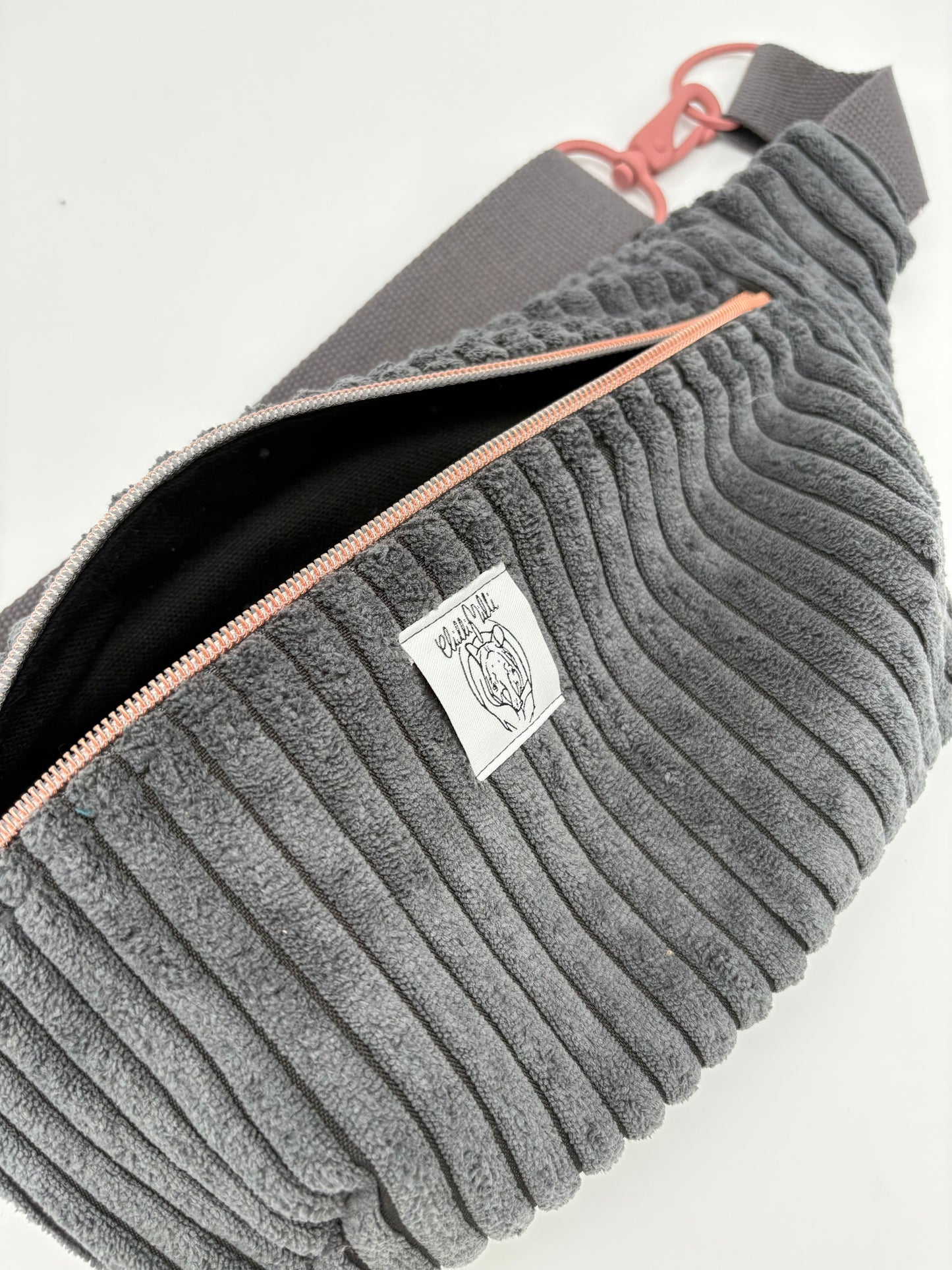 Crossbodybag/ Hipbag- Anthrazit Kuschelcord