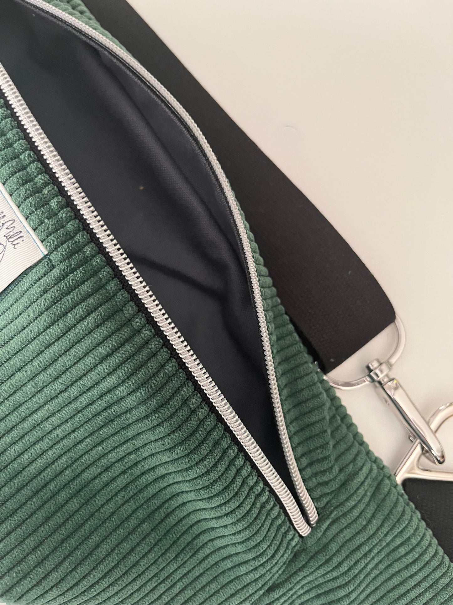 Crossbodybag/ Hipbag- grün, silber, cord