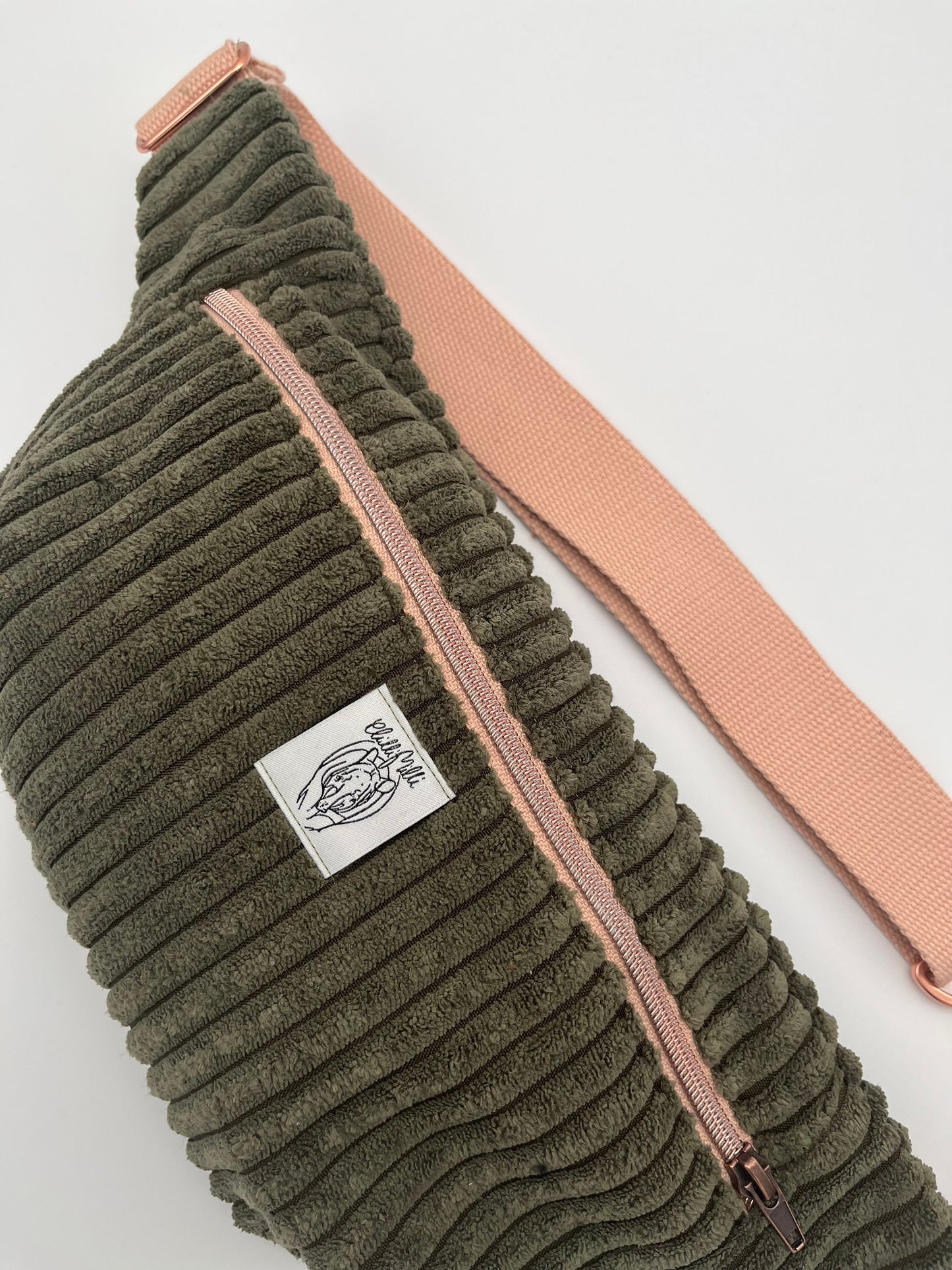 Crossbodybag/ Hipbag- Tanne Kuschelcord
