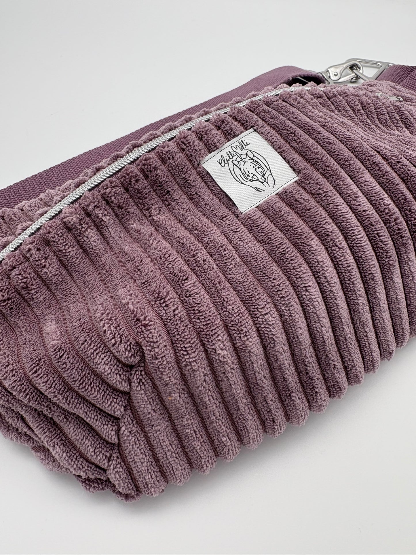 Crossbodybag/ Hipbag- Flieder Kuschelcord