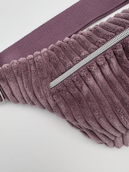 Crossbodybag/ Hipbag- Flieder Kuschelcord