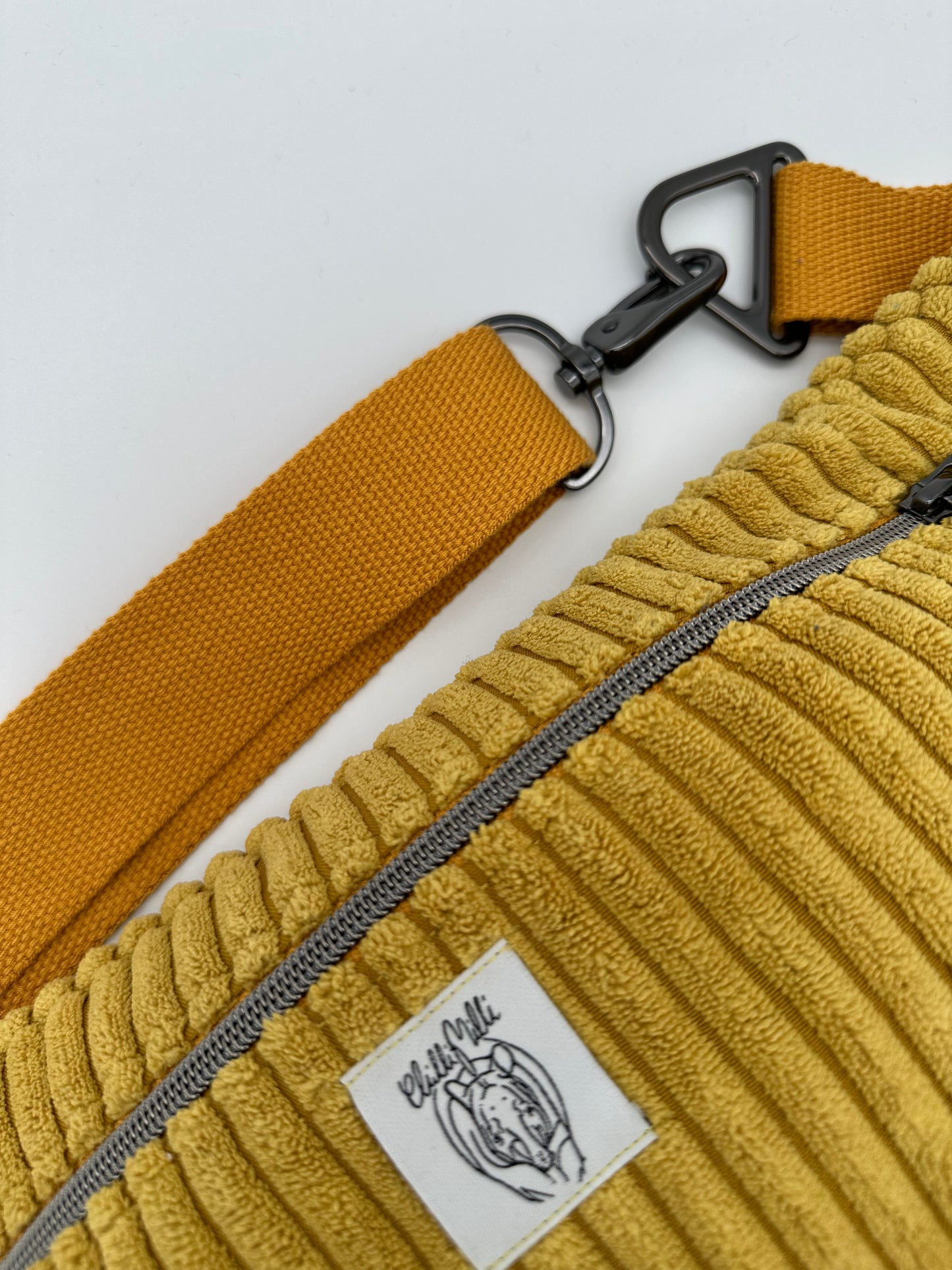 Crossbodybag/ Hipbag- Senf Kuschelcord