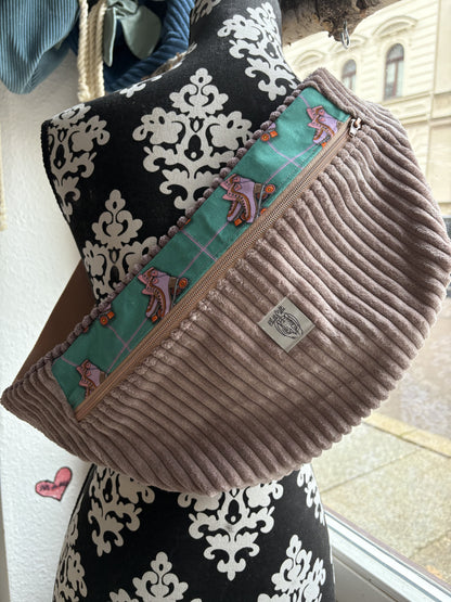 Crossbodybag- Farbmix Rosa Rollschuhe
