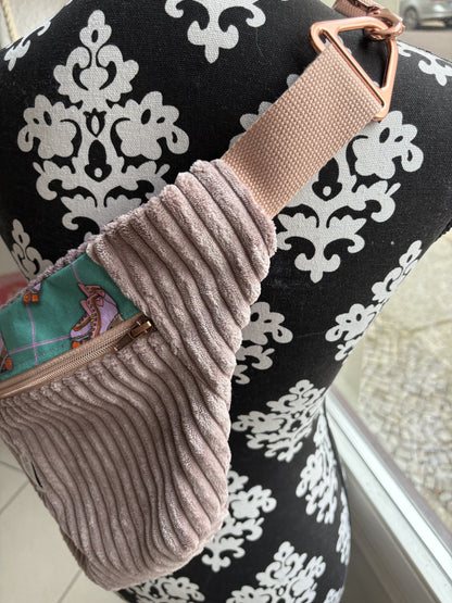 Crossbodybag- Farbmix Rosa Rollschuhe
