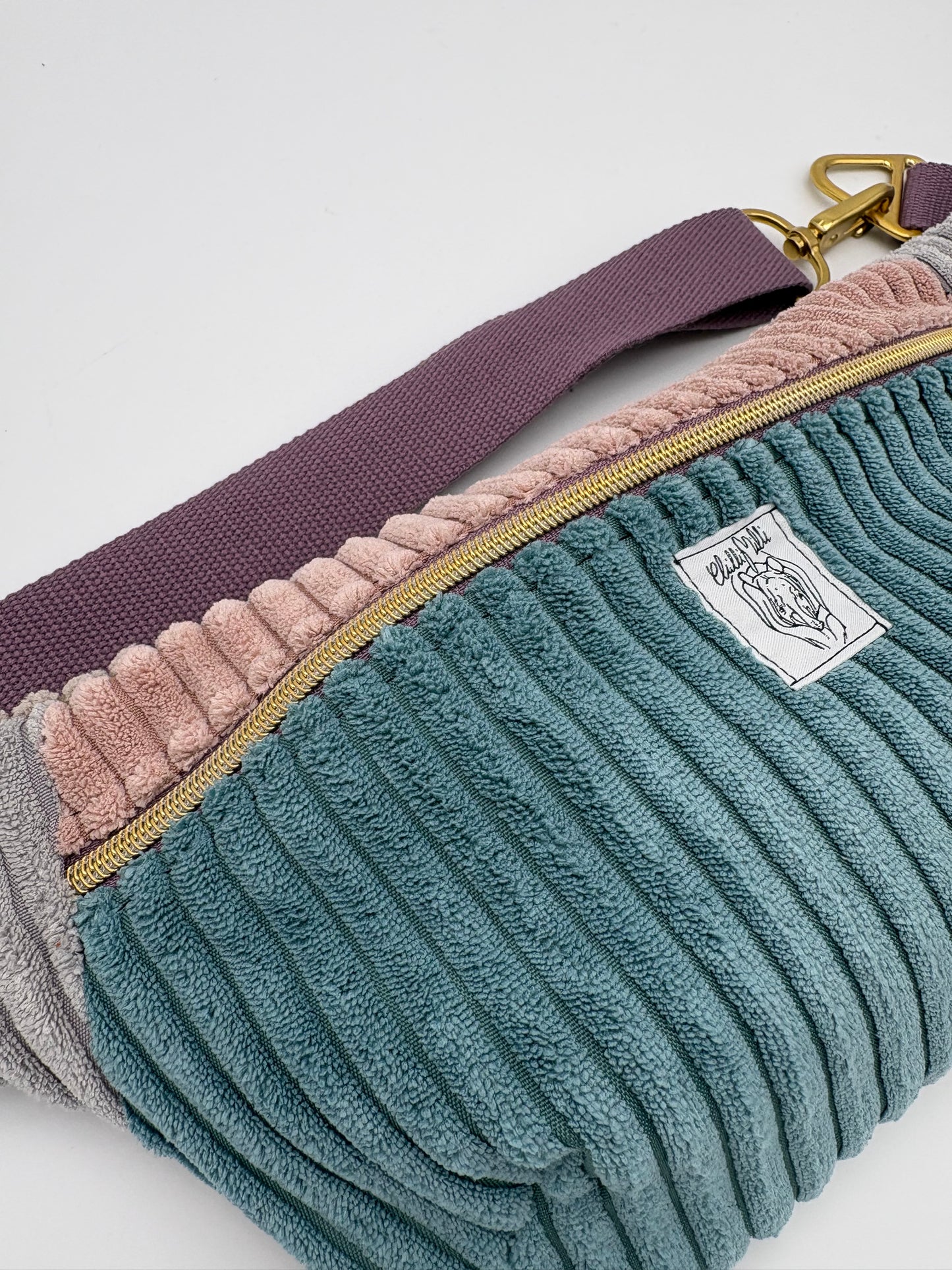 Crossbodybag/ Hipbag- Farbmix Kuschelcord I