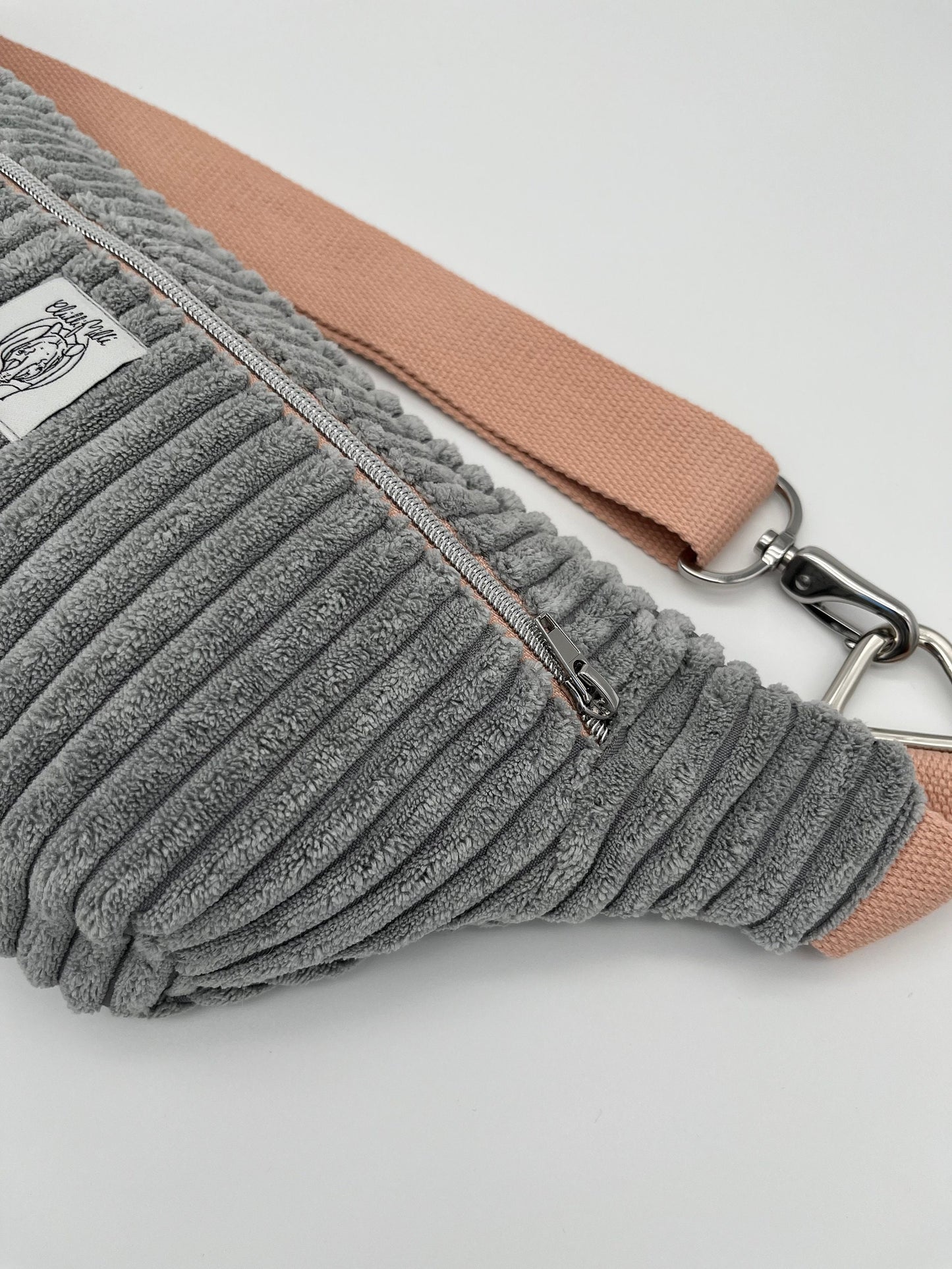 Crossbodybag/ Hipbag- Grau Kuschelcord