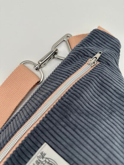 Crossbodybag/ Hipbag- mausgrau cord