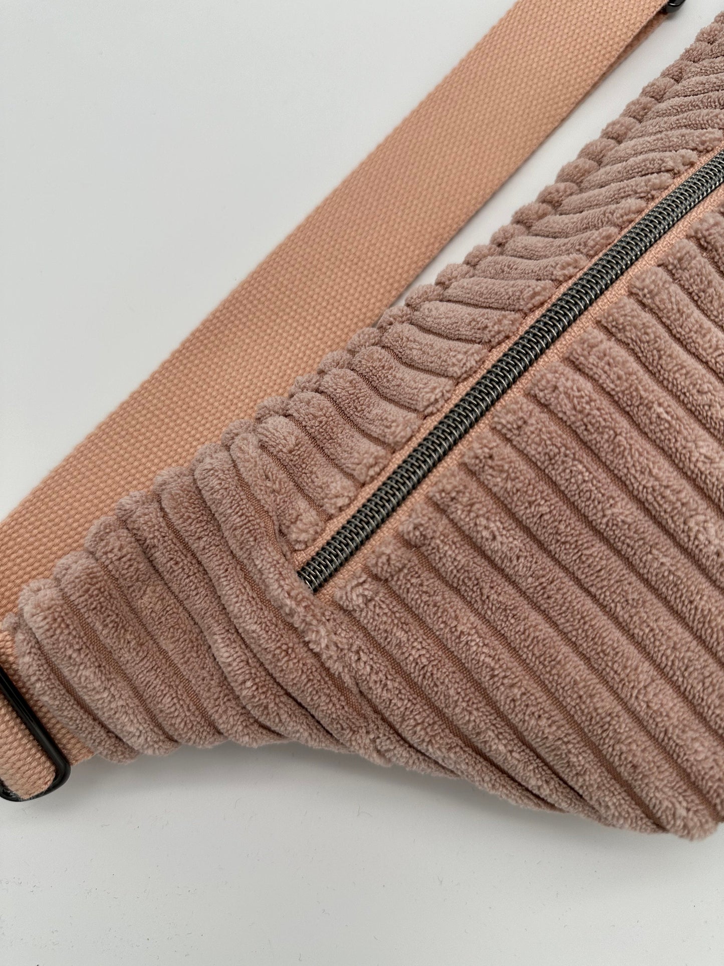 Crossbodybag/ Hipbag- rosa Kuschelcord