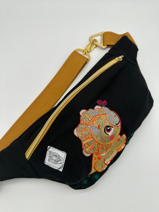 Crossbodybag/ Hipbag- Dino, Sticken, Schmetterling, Saurier