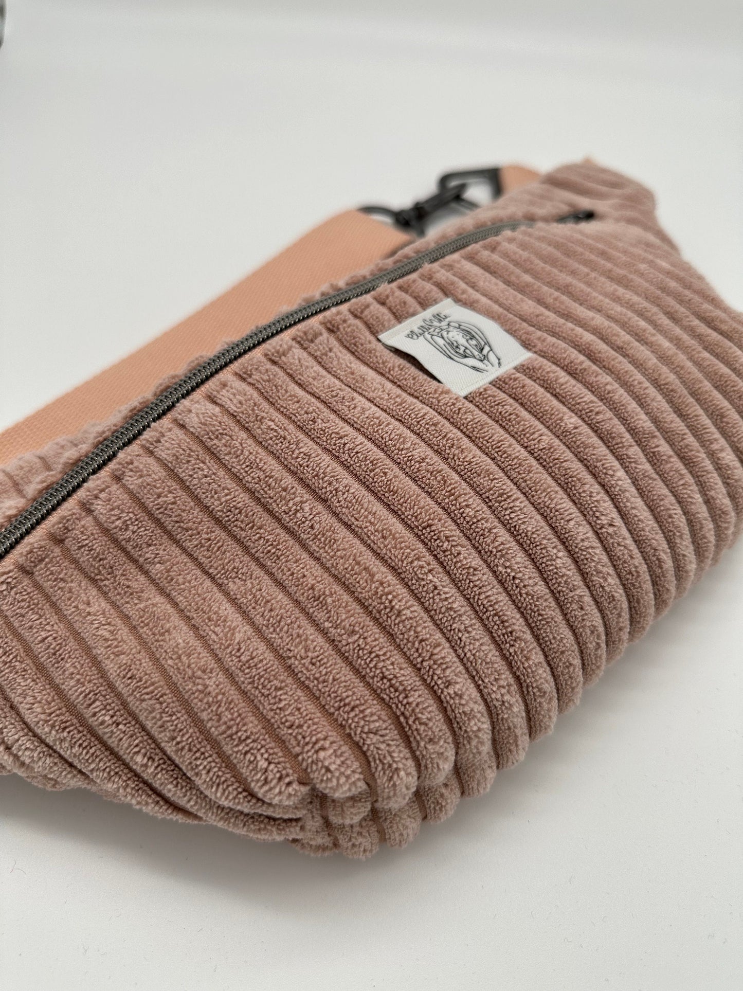 Crossbodybag/ Hipbag- rosa Kuschelcord